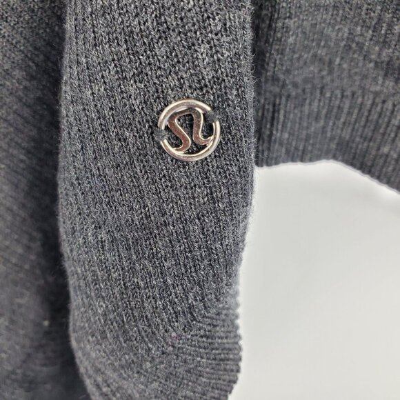 lululemon athletica Charcoal and Slate Reversible Cardigan - Picture 8 of 9